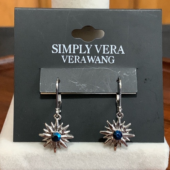 NWT Simply Vera Vera Wang silver tone blue stone earrings - Picture 1 of 2